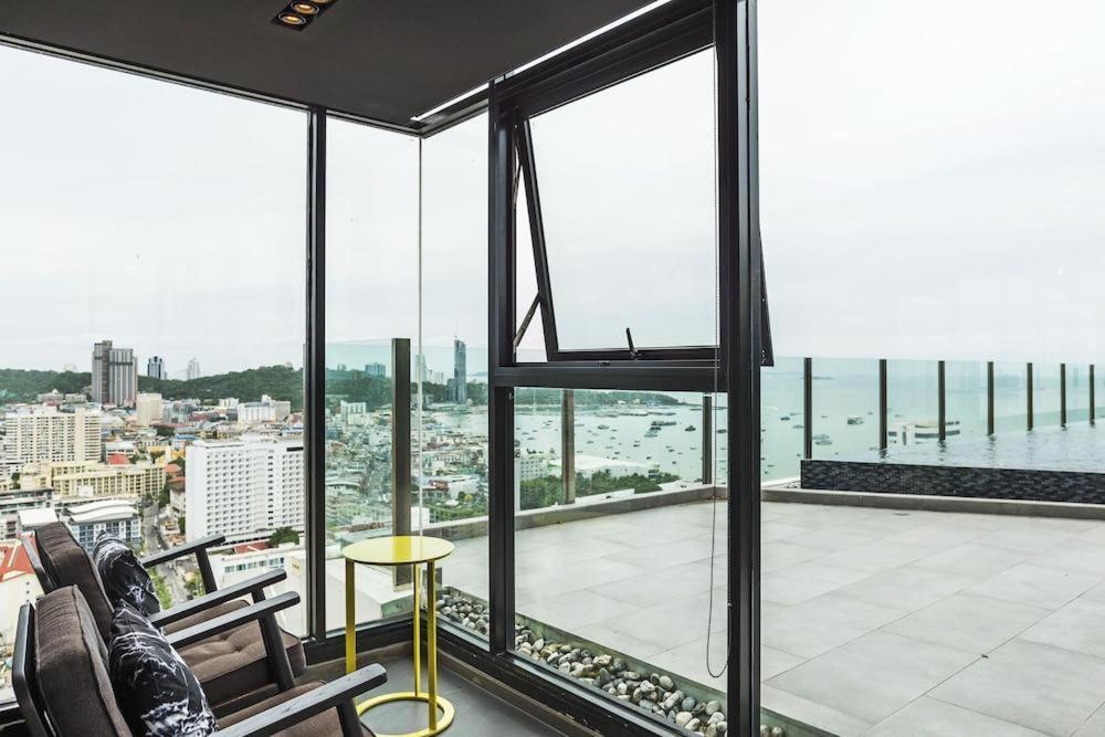 The Base Central Pattaya -Luxury Condo -Free Wifi Екстериор снимка