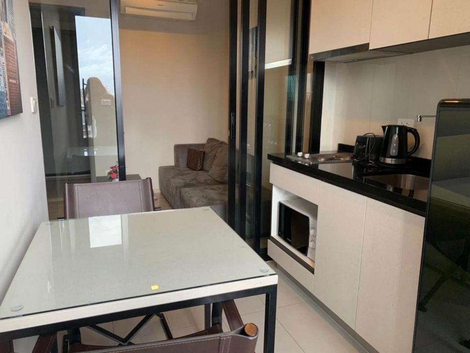 The Base Central Pattaya -Luxury Condo -Free Wifi Екстериор снимка